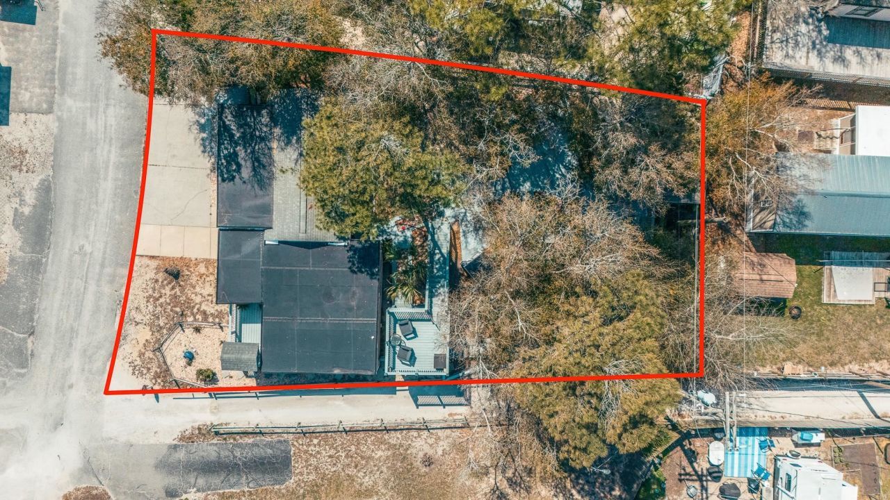 9700 Kings Rd. Photo 50