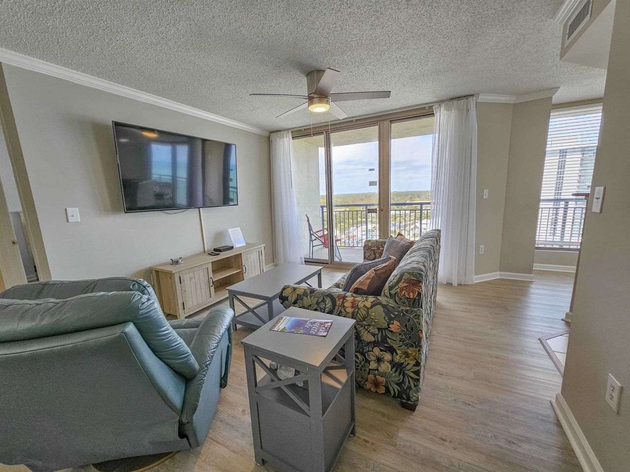 8560 Queensway Blvd.  Photo 16