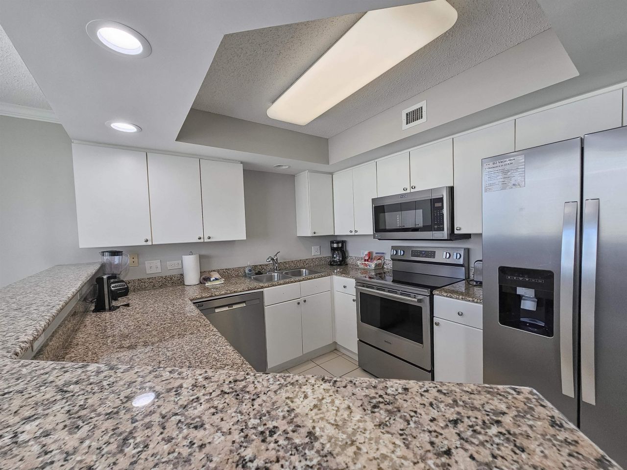 8560 Queensway Blvd.  Photo 21