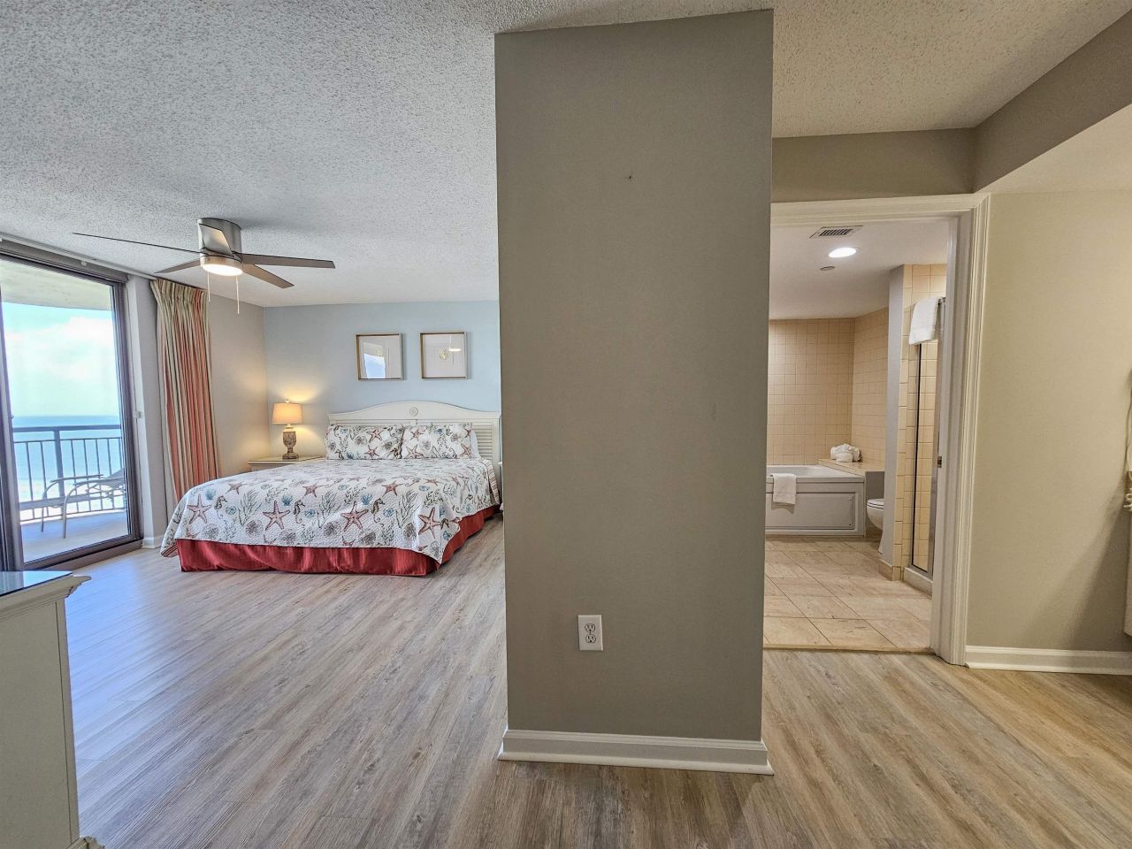 8560 Queensway Blvd.  Photo 31