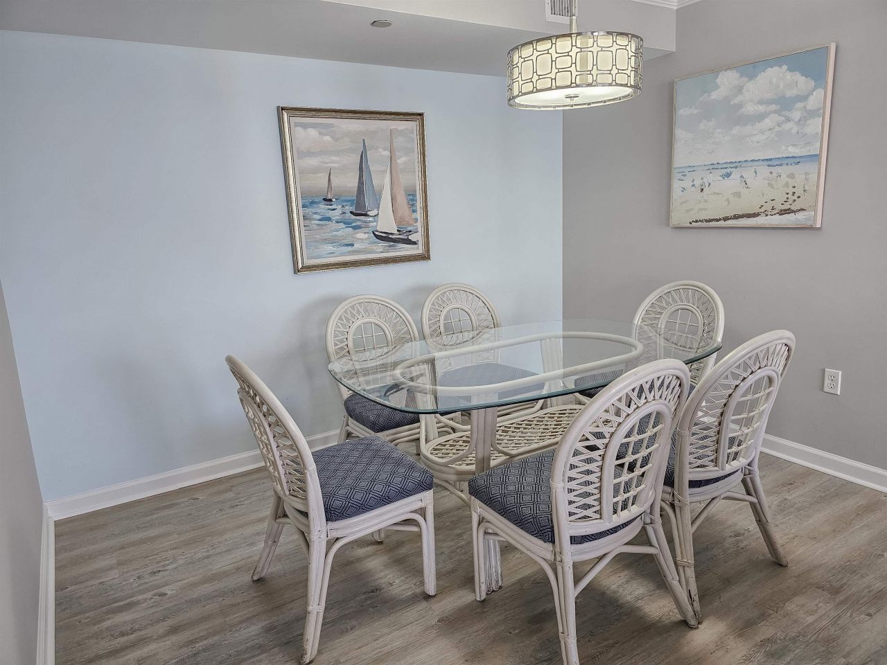 8560 Queensway Blvd.  Photo 39