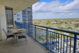 8560 Queensway Blvd.  photo 4