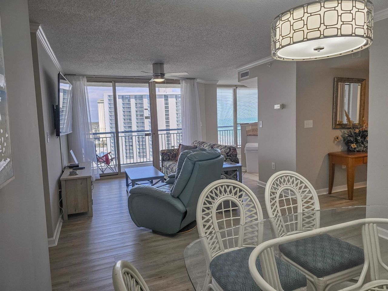 8560 Queensway Blvd.  Photo 41