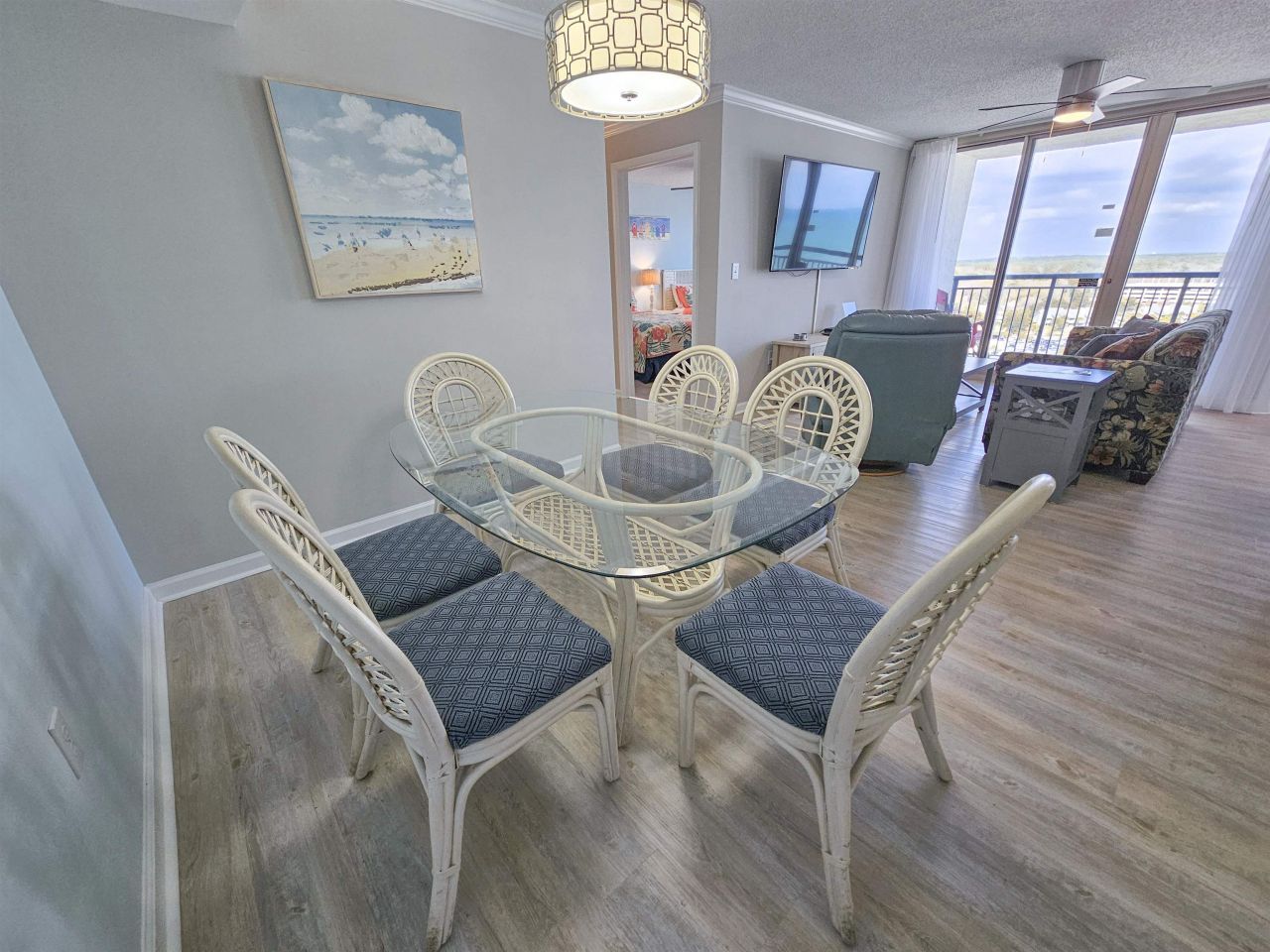 8560 Queensway Blvd.  Photo 42