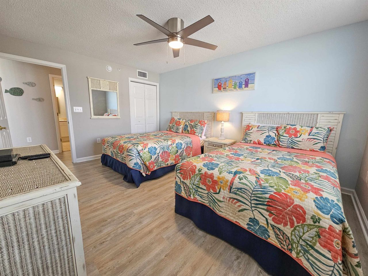 8560 Queensway Blvd.  Photo 44