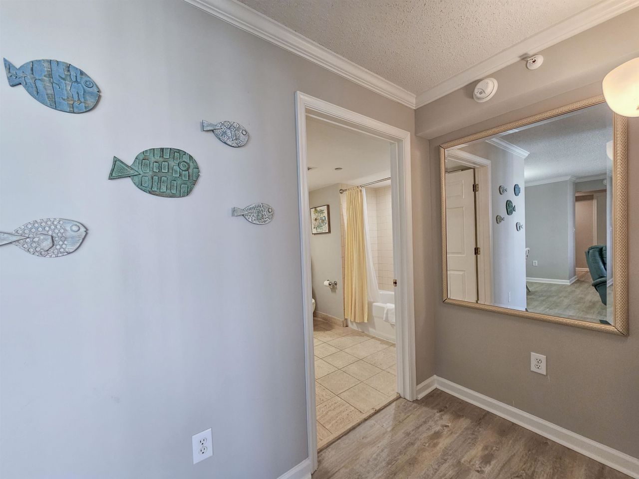 8560 Queensway Blvd.  Photo 48