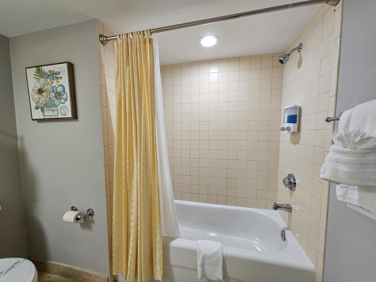 8560 Queensway Blvd.  Photo 50