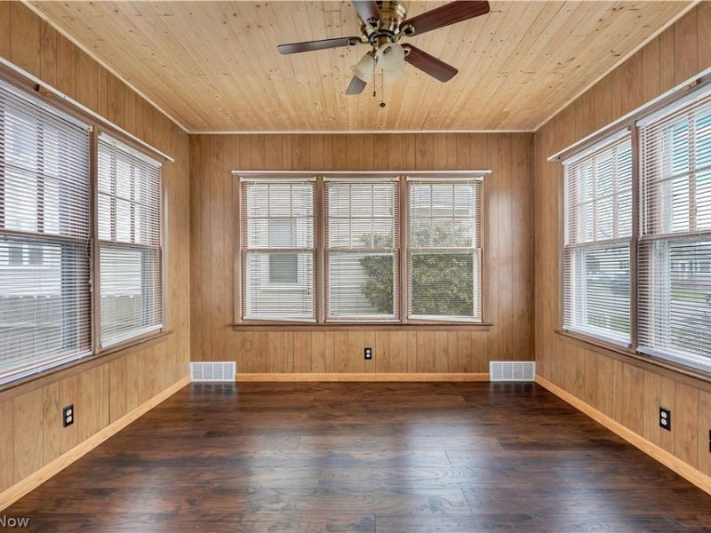 155 E Michigan Avenue, Sebring, OH 44672 Photo 12