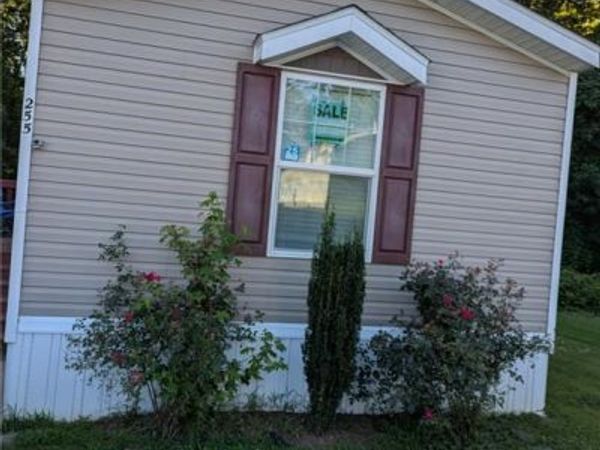 255 Greenview Circle, Fayetteville, GA 30214
