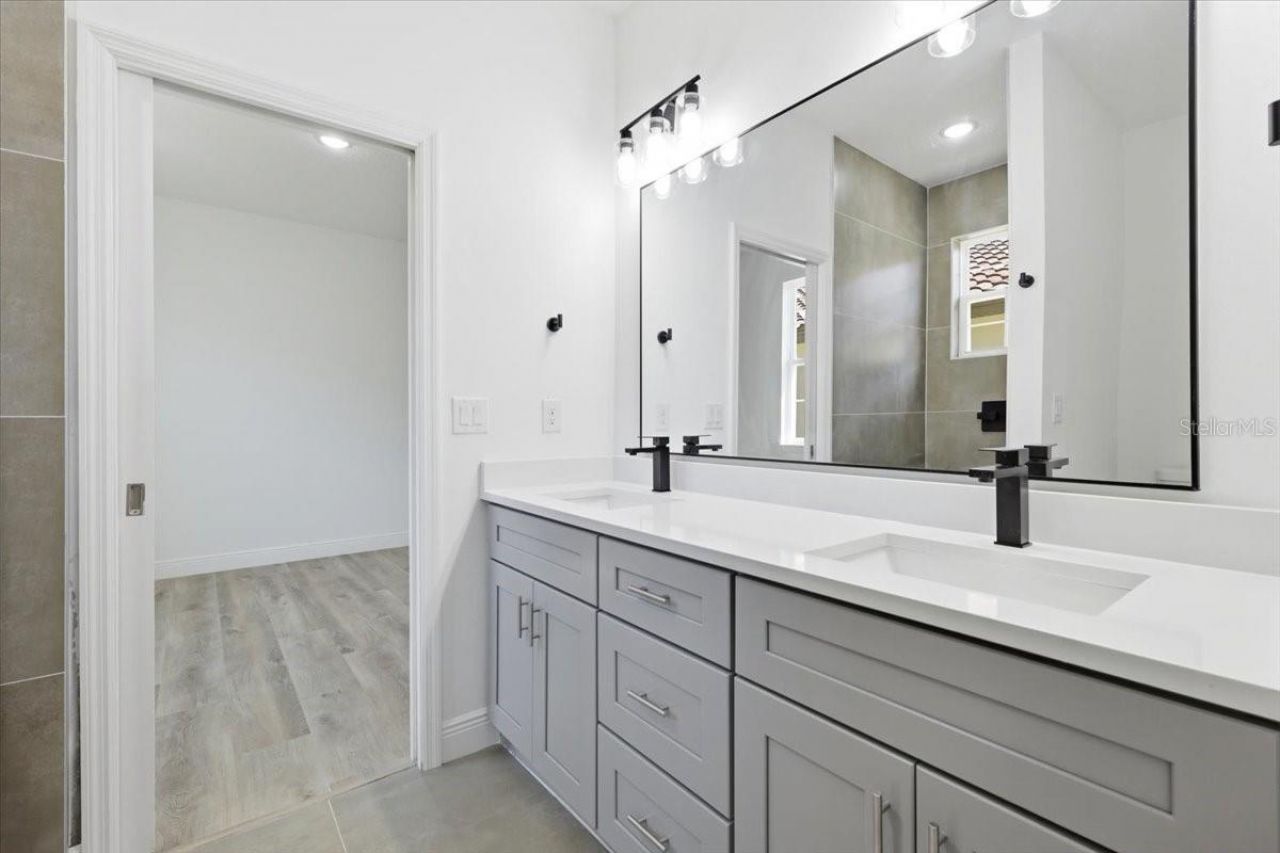 363 Villa Sorrento Circle , Haines City, FL 33844 Photo