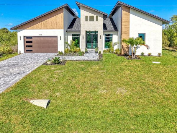 9468 ATTICA CIRCLE , PORT CHARLOTTE, FL 33981