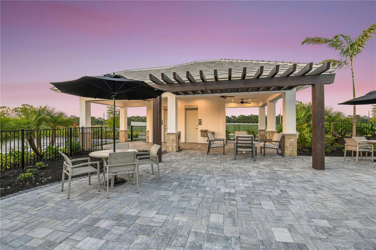10605 Orbit Terrace, Sarasota, FL 34241 Photo