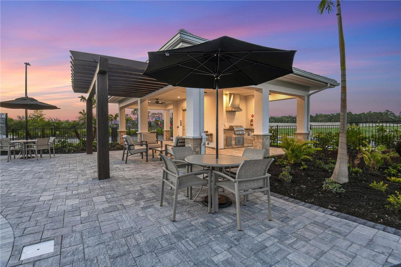 10605 Orbit Terrace, Sarasota, FL 34241 Photo