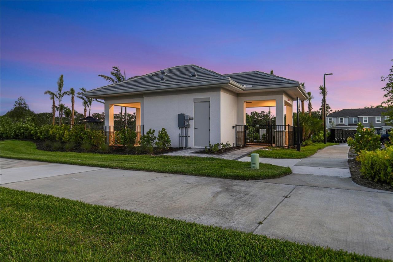 10605 Orbit Terrace, Sarasota, FL 34241 Photo