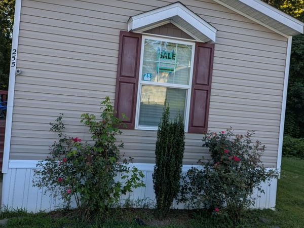 255 Greenview Circle, Fayetteville, GA 30214