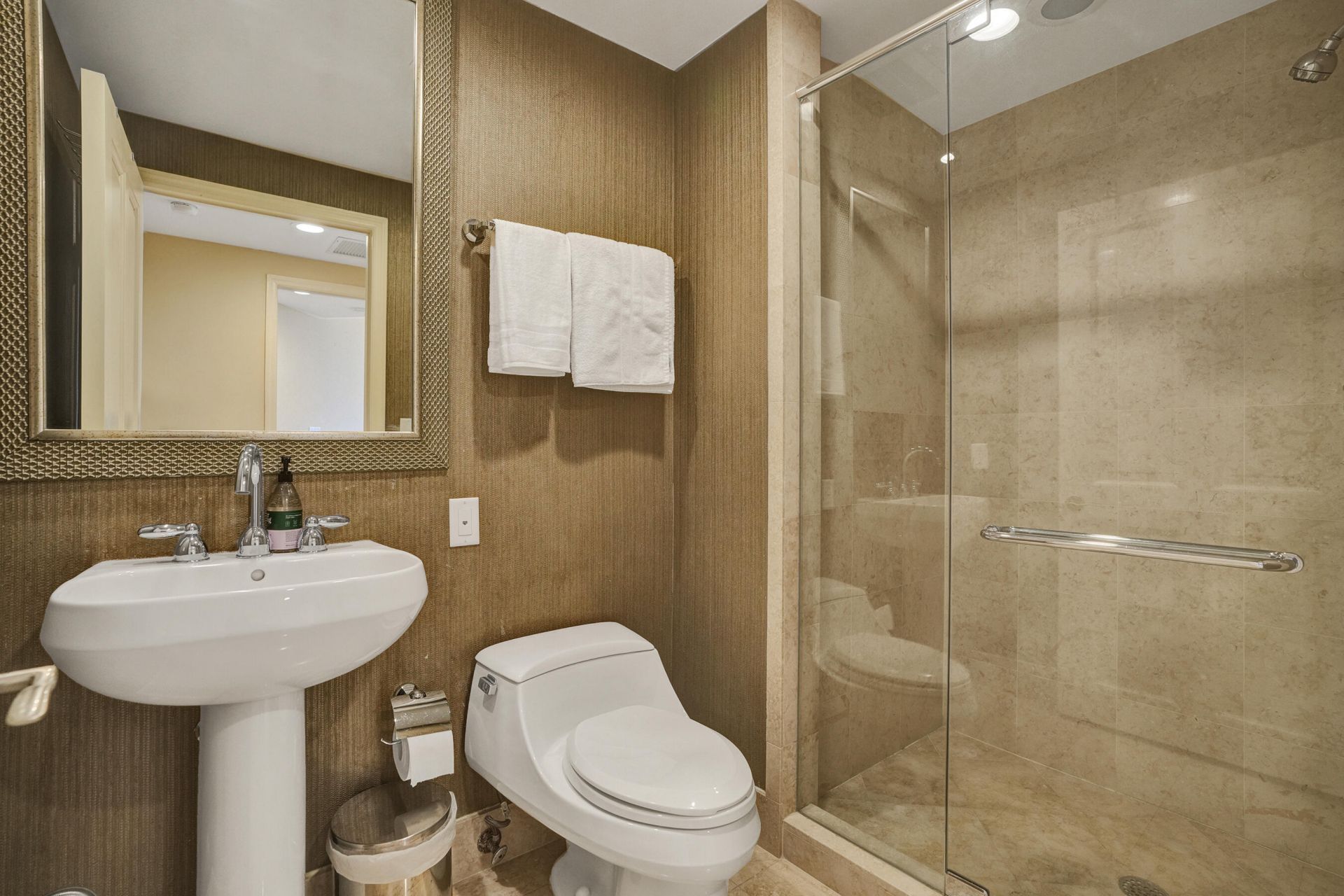 17875 Collins Avenue, Unit 3103, Sunny Isles Beach, FL 33160 Photo