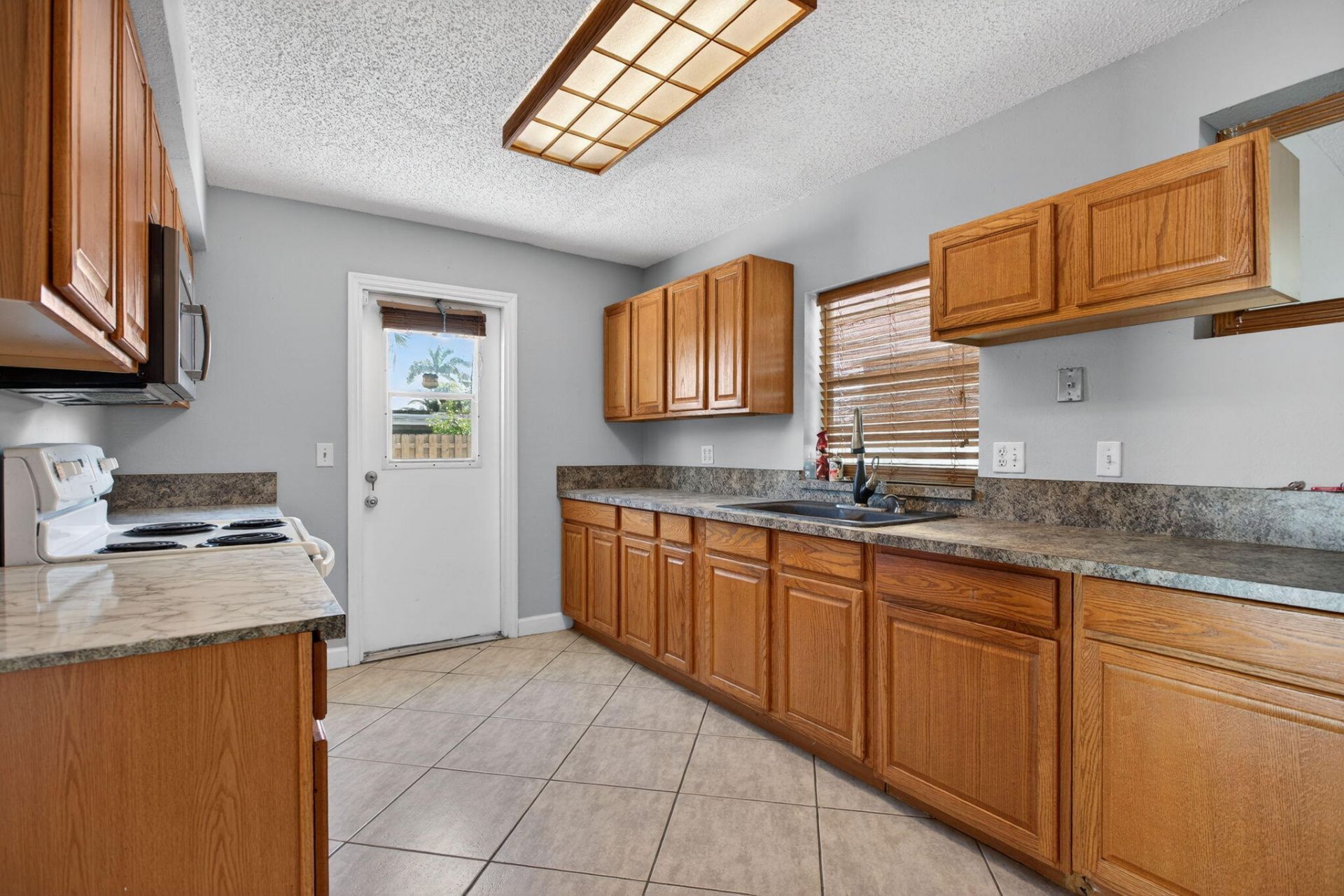 6382 Royal Palm Boulevard, Unit 6382, Margate, FL 33063 Photo