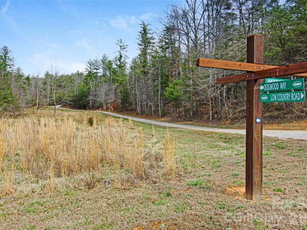 5360 Dogwood Way , Lenoir, NC 28645