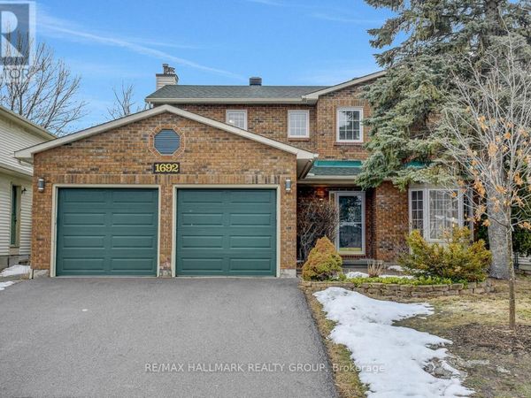 1692 Caminiti Crescent , Ottawa, ON K4A1L6
