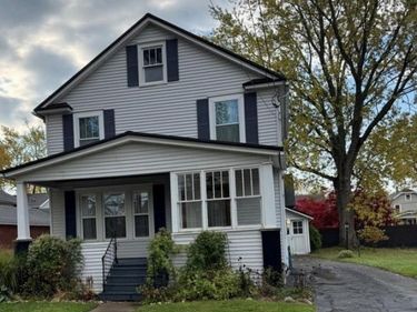 9 Willowbrook Avenue, Dunkirk, NY 14048