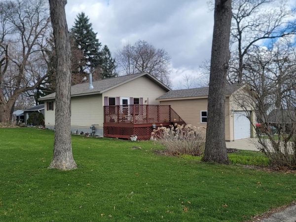 98 Lakeview Avenue, Edgerton, WI 53534