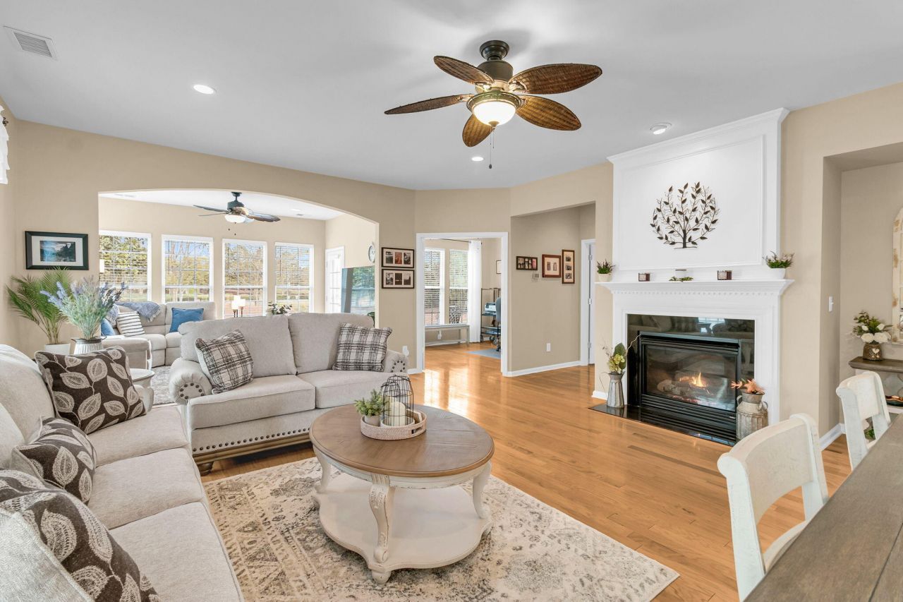 183 Schooner Bend Avenue Photo 10