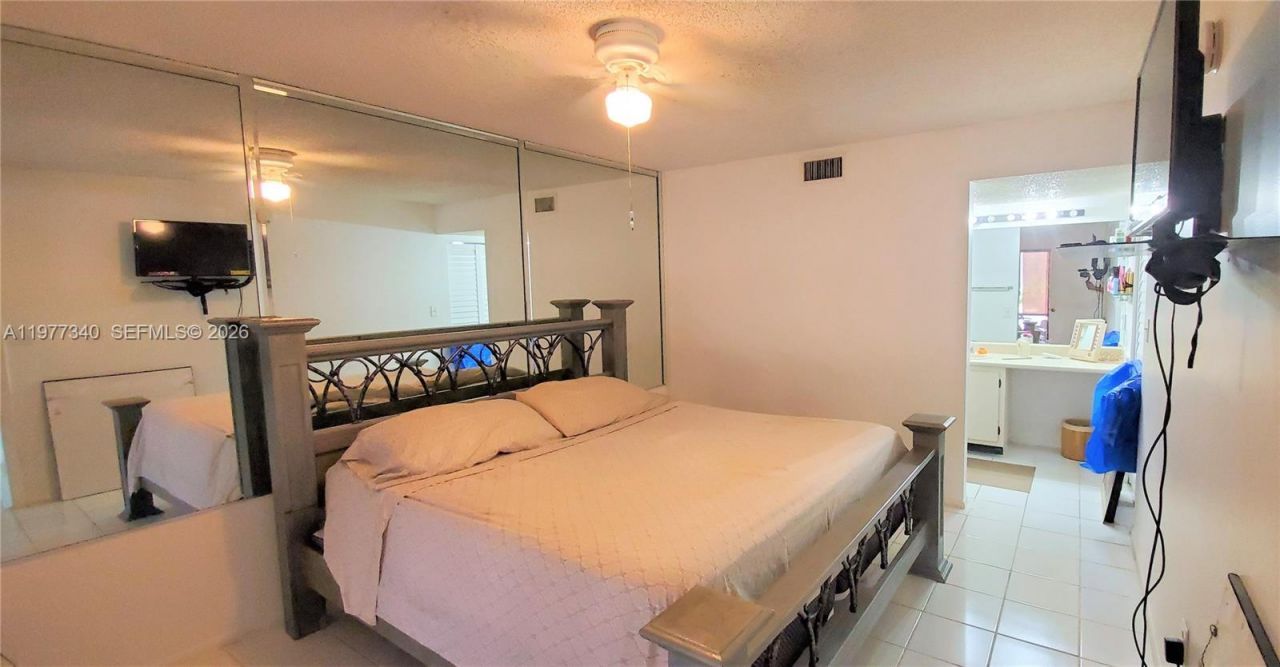 20025 NE 3rd Ct , Unit 1, Miami, FL 33179 Photo