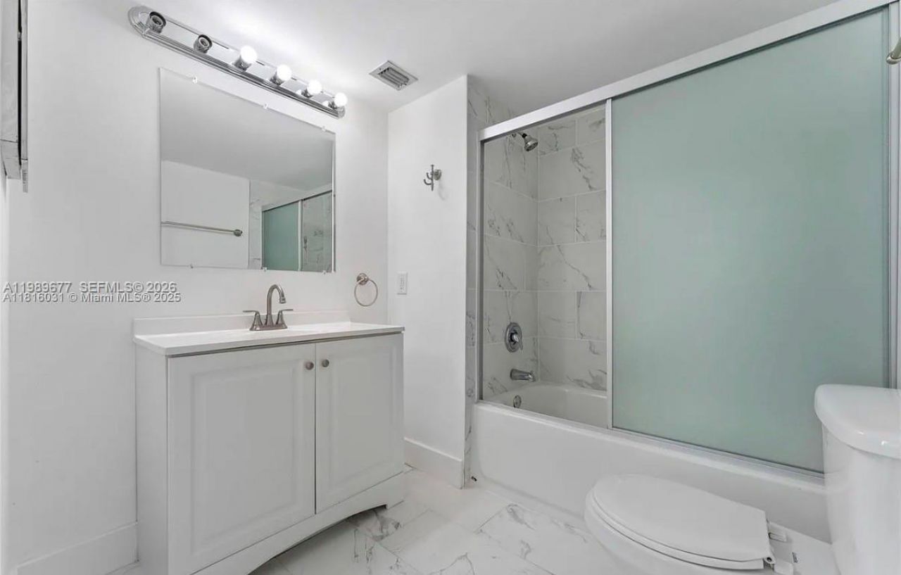 3150 W Rolling Hills Cir , Unit 209, Davie, FL 33328 Photo