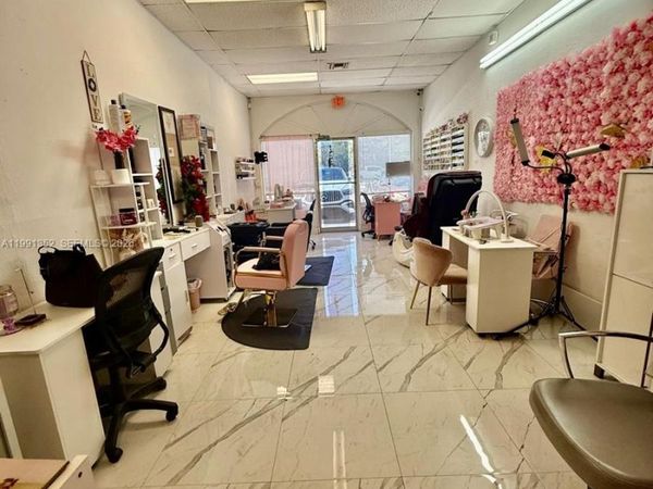 1569 W OKEECHOBEE RD HIALEAH, Hialeah, FL 33010