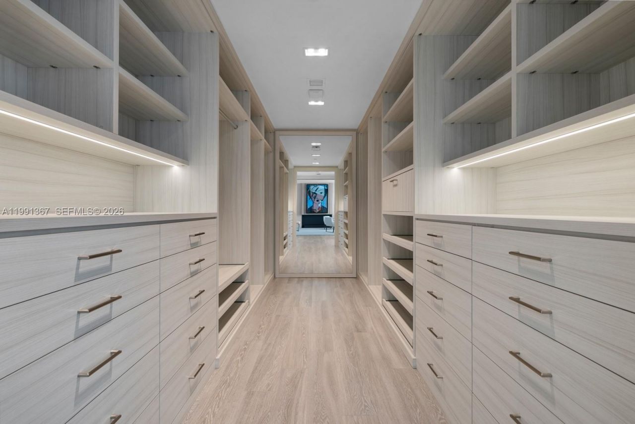 10203 Collins Ave , Unit 1702, Bal Harbour, FL 33154 Photo