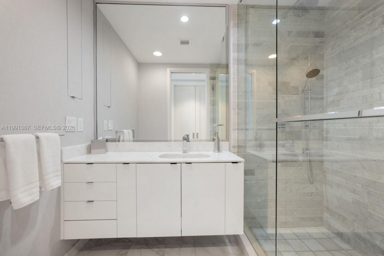 10203 Collins Ave , Unit 1702, Bal Harbour, FL 33154 Photo