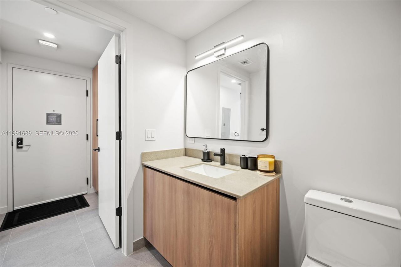 121 NE 5 St , Unit 3507, Miami, FL 33132 Photo