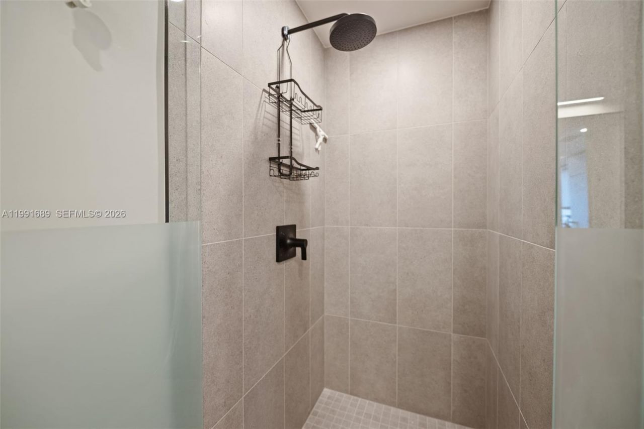 121 NE 5 St , Unit 3507, Miami, FL 33132 Photo