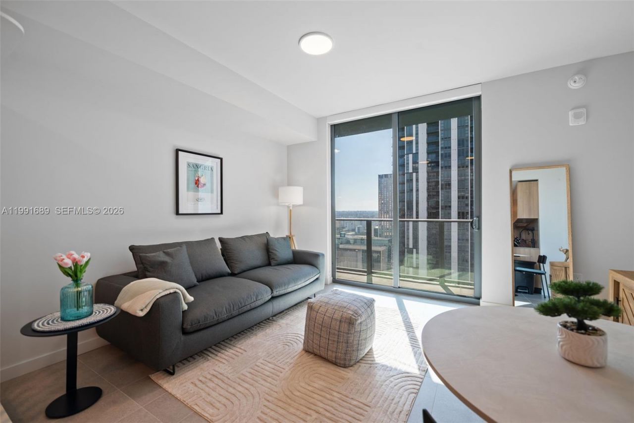 121 NE 5 St , Unit 3507, Miami, FL 33132 Photo