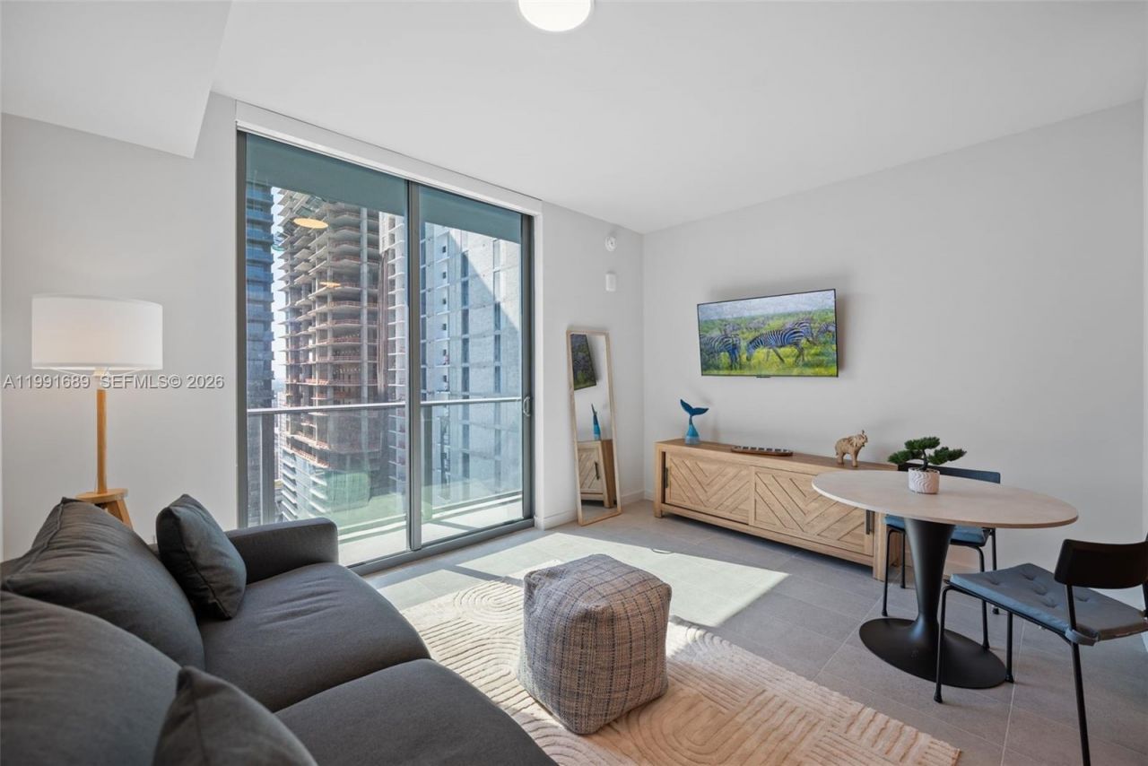 121 NE 5 St , Unit 3507, Miami, FL 33132 Photo