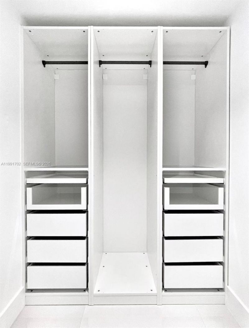 1200 SE Brickell Bay Dr, Unit 1707, Miami, FL 33131 Photo