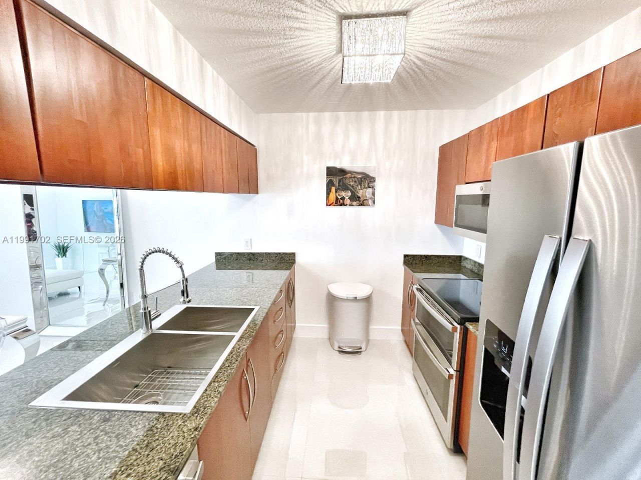 1200 SE Brickell Bay Dr, Unit 1707, Miami, FL 33131 Photo