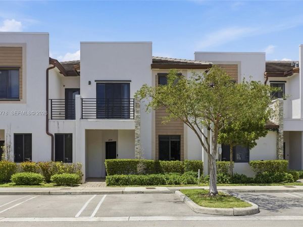 20714 NE 5th Ct, Miami, FL 33179