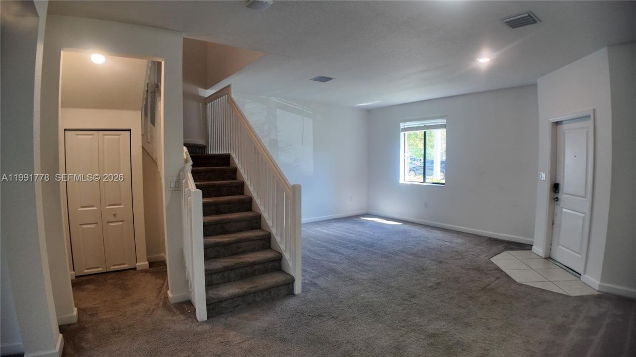 20714 NE 5th Ct , Miami, FL 33179 Photo