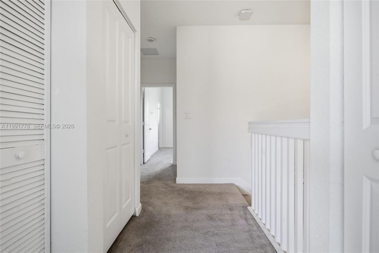 20714 NE 5th Ct, Miami, FL 33179 Photo