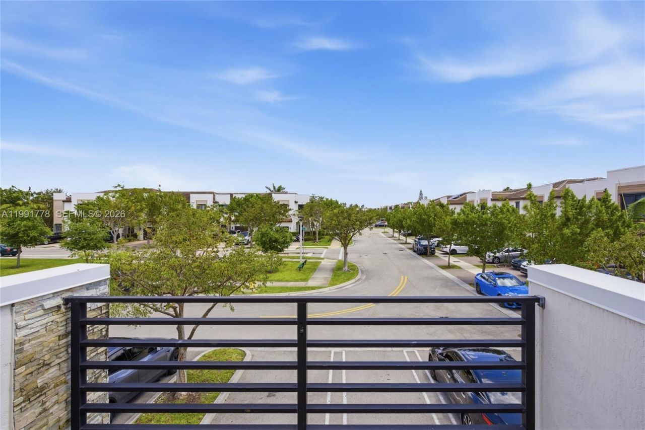 20714 NE 5th Ct, Miami, FL 33179 Photo