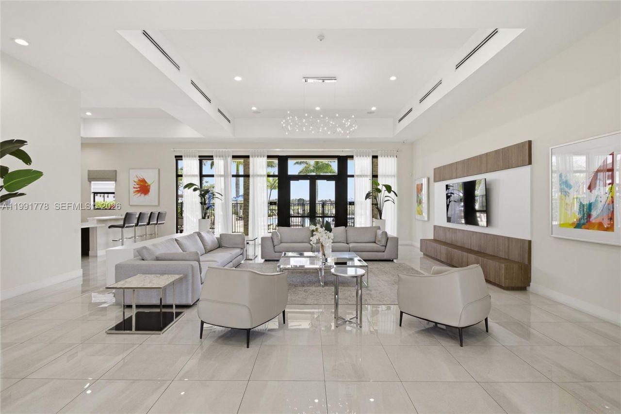 20714 NE 5th Ct, Miami, FL 33179 Photo