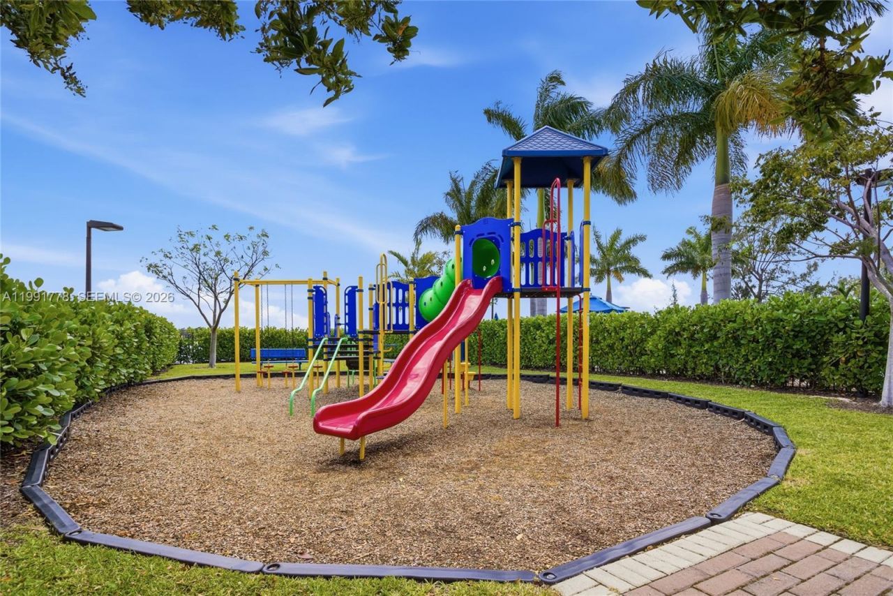 20714 NE 5th Ct, Miami, FL 33179 Photo