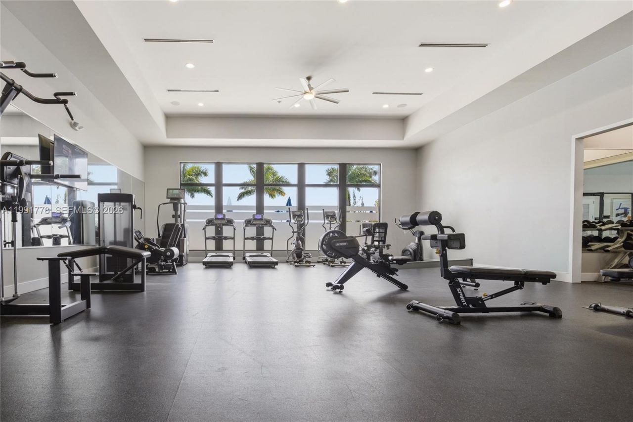 20714 NE 5th Ct, Miami, FL 33179 Photo