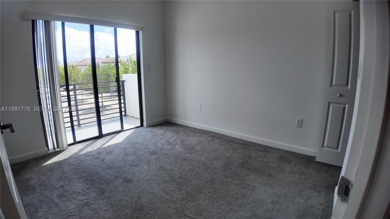 20714 NE 5th Ct , Miami, FL 33179 Photo