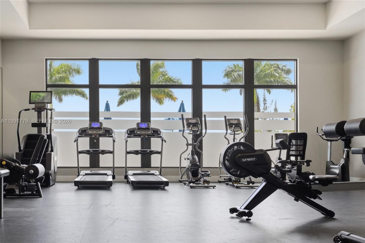 20714 NE 5th Ct, Miami, FL 33179 Photo