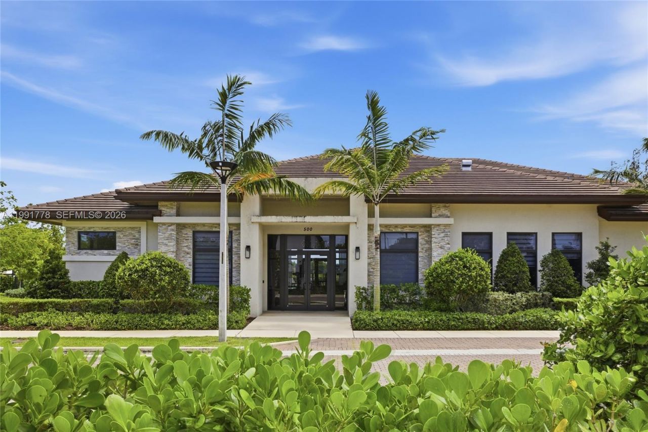 20714 NE 5th Ct, Miami, FL 33179 Photo