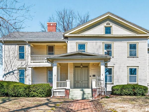 127 E NORTH Street, Galesburg, IL 61401