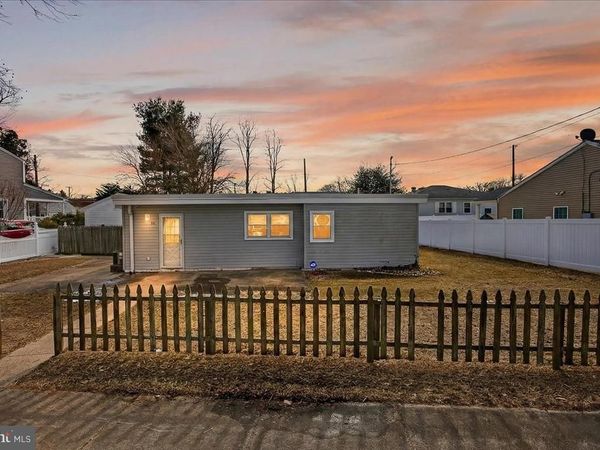 32 W MEYRAN AVENUE , SOMERS POINT, NJ 08244