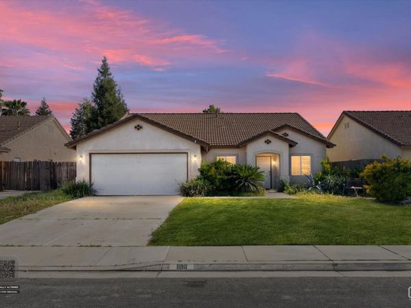 11811 Mantova Avenue, Bakersfield, CA 93312